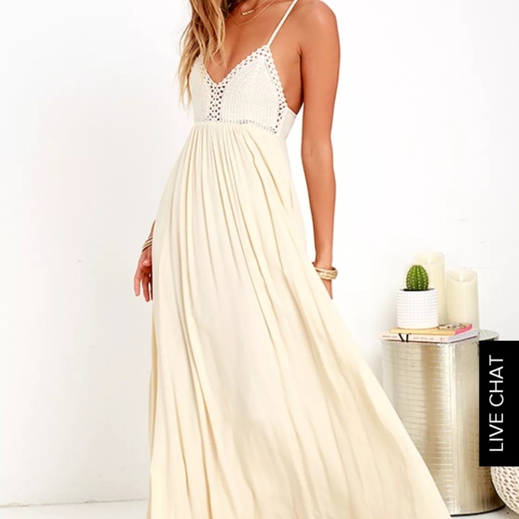 Lulus Dresses & Skirts - Cream maxi dress Lulu's
